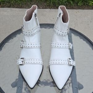 NINE WEST Studded Pointed Toe Women’s Ankle Boots Sz 10.5